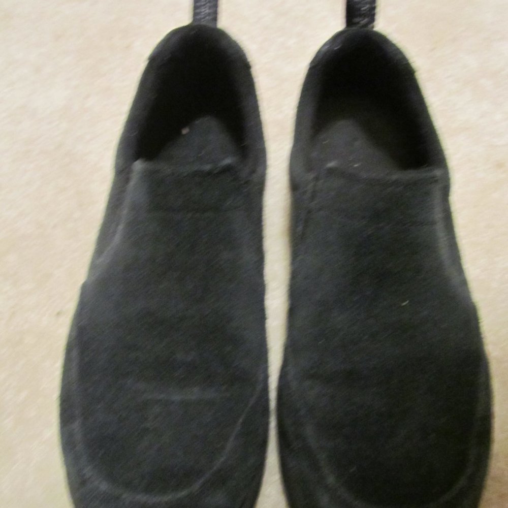 L.L. Bean black shoes size 7